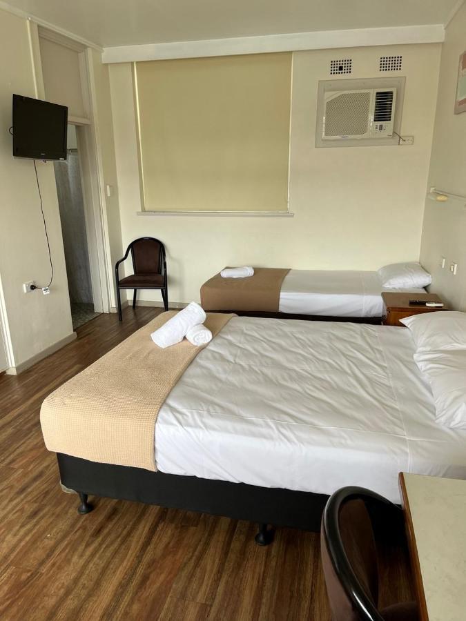 Crown Hotel Motel Графтон Номер фото